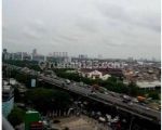 thumbnail-apartemen-green-pramuka-bagus-furnished-8