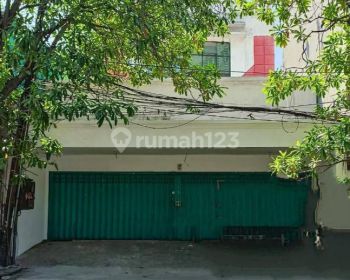 Ruko di Adityawarman dekat Mayjend Sungkono Strategis