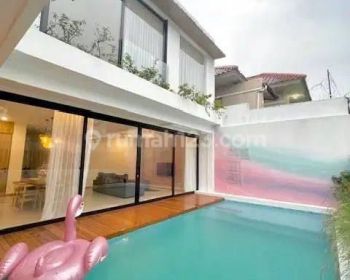 Rumah full furnished di Komplek di Cigadung 2 Lantai SHM Ada kolam Renang