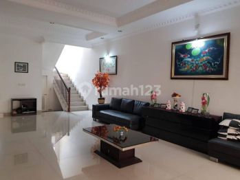 DIJUAL CEPAT: Rumah 2 lantai di Angel Residence, Jl. Peta selatan, Kalideres,