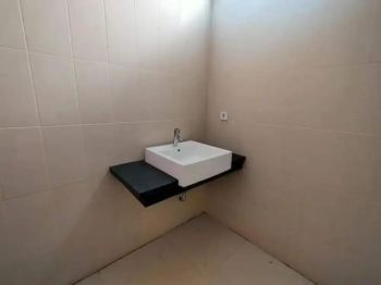 Gedung 4,5 lantai siap pakai lokasi strategis jl pramuka raya