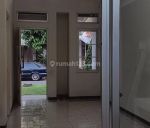 thumbnail-rumah-disewa-modern-minimalis-di-kota-baru-parahyangan-2