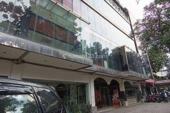 Disewakan Gedung Siap Pakai Lokasi Strategis Di Menteng Jakarta