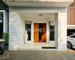 thumbnail-rumah-2-lantai-bagus-di-sektor-9-bintaro-tangerang-selatan-2