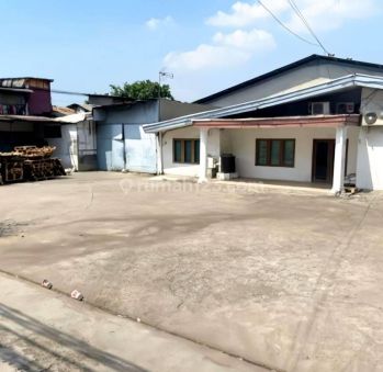 1 bidang tanah total luas 2020m² berikut bangunan cengkareng