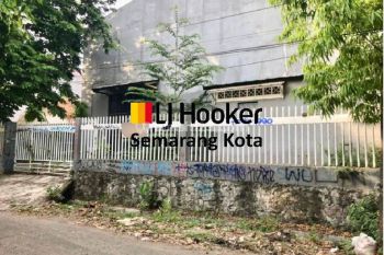 Gudang Siap Pakai di Tengah Kota Dekat Simpang Lima