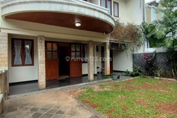Rumah Siap Huni 2 Lantai Di Pondok Indah One gate, lingkungan asri, jalan lebar