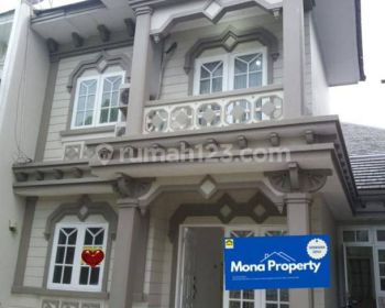 Di SEWA cepat, di Kota Wisata Cibubur ,rumah bagus di perumahan ekslusif, banyak