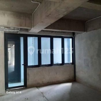 Ruang Usaha Asik Strategis di Naripan bukan Rumah atau Ruko