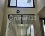 thumbnail-rumah-murah-2-lantai-mewah-minimalis-modern-semi-furnished-siap-huni-dekat-gwalk-3