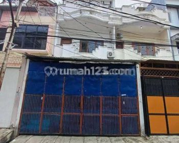 Ruko 3 Lantai Di Jelambar Selatan, Jakarta Barat
