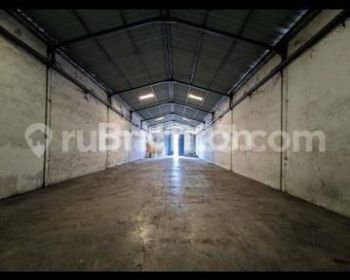 gudang murah siap pakai di Margomulyo permai Surabaya. dekat akses tol tandes