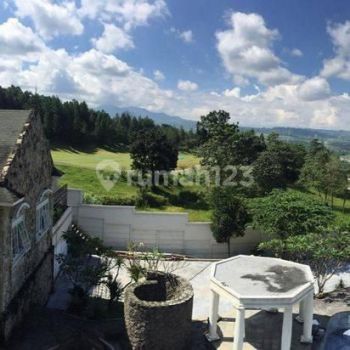 Rumah Classik Hook View Golf Dan Gunung Sentul City Bogor