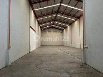 Disewakan gudang jln halim perdana kusuma tangerang