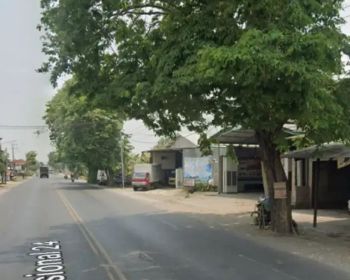 Rumah Usaha Nol Jalan Raya Propinsi