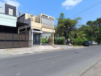 Ruko komersil kawasan elit renon jl tukad musi