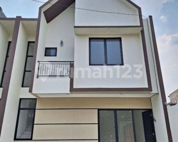 Rumah 2 lantai Model Skandinavian di Pusat kota Tangerang Selatan