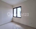 thumbnail-rumah-2-lantai-model-skandinavian-di-pusat-kota-tangerang-selatan-14