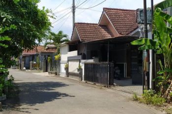 Tanah Timur Banguntapan Jogja, 300 Jutaan, Lingkungan Perumahan