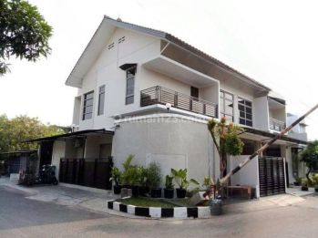 Rumah Plus Tempat Kost Furnish di Jurang Mangu Barat