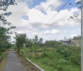 Tanah pekarangan utara resto Boyong kalegan Turi