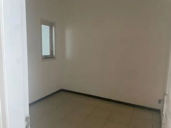 Dijual cepat murah BU rumah luas sdh renov, berada di jln utama