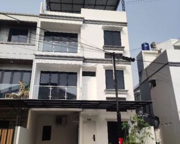 Rumah dijual mewah lokasi strategis di jakarta pusat cempaka putih