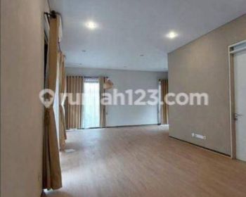 Dijual Rumah Hoek 2 Lantai Tatar Kamandaka Kota Baru Parahyangan