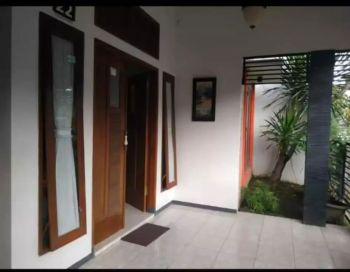 Rumah Bagus Siap Huni Tengah Kota