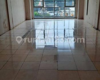 Ruko Disewa 3 Lantai Strategis di Paskal Hyper Square