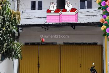 Ruko 2 Lantai Lokasi Pasti Ramai Untk Usaha di Pejuang 72847 Er