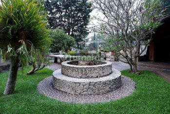 Rumah Etnik Nuansa Bali Cigadung, Dago, Bagus, View Lapangan Golf