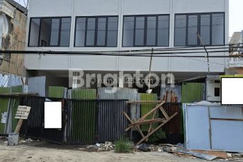 RUKO 2 LT DI JL BRATANG BINANGUN SURABAYA