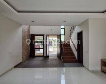 Sudah Turun Harga Rumah Cakep Strategis di Mayfield Greenwich Bsd