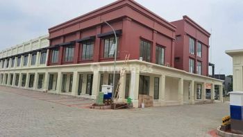 Ruko Hudson Modern Facade