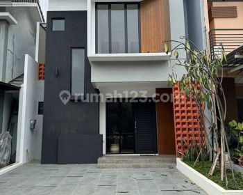 Rumah Baru 2 lantai Model fasad modern minimalis Row jalan lebar Lingkungan asri