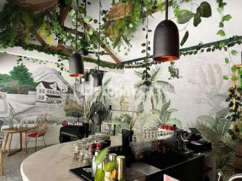 RESTO & BAR LOKASI BAGUS DAN STRATEGIS