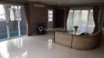 thumbnail-disewakan-rumah-furnished-ada-pool-di-pejaten-5