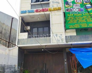 Ruko dijual di Jalan Kali Baru Barat Luas 144 m SHM Kondisi Bagus