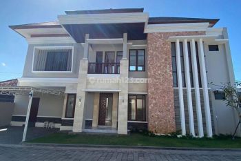 VILLA 2 Lantai SHM DEKAT KE PANTAI SANUR DAN RS INTERNASIONAL
