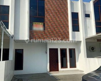 Rumah Termurah bagus di perumahan Duren sawit Jakarta Timur