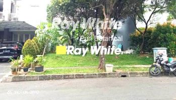 Kavling Puri Botanical 288 m2, Selatan, Row Jalan Lebar, Nyaman!