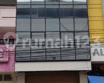 JUAL RUKO EKS BANK 3 LANTAI GARUT KOTA MAINROAD.