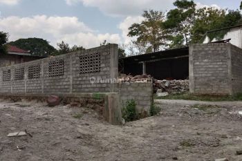 Gudang Luas, Lokasi Mojosongo Jebres