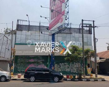 2 Ruko Jadi 1 Cocok Untuk Berbagai Macam Usaha Cafe, Komersil, Dll Lokasi di