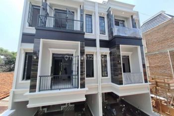 Rumah Dlm Cluster 3 Lt Dekat Tol Di Jagakarsa
