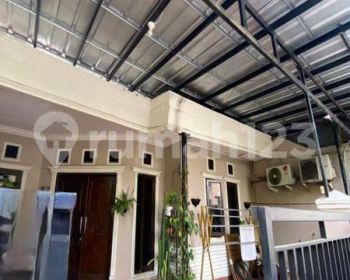 Rumah Semi Furnish Dalam Cluster Dekat Tol Di Graha