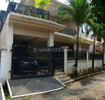 Rumah 2 Lantai di Griya Metropolitan, Pekayon, Bekasi