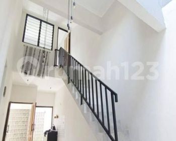 Rumah Rapi Terawat Siap Huni Dekat Akses Tokl