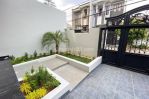 thumbnail-dijual-rumah-2-lantai-dengan-design-yang-modern-brandnew-duren-sawit-jakarta-5